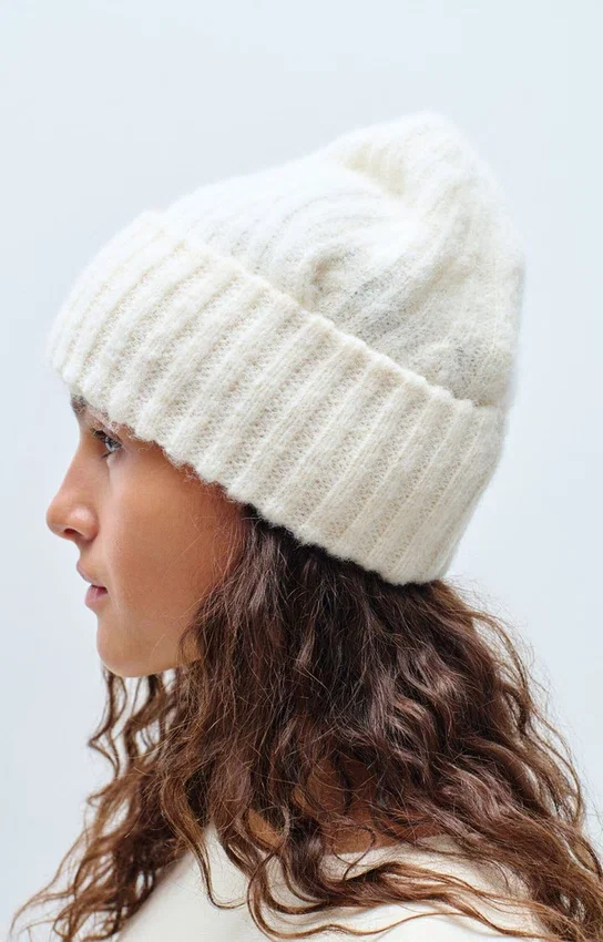 Beanie East Reference: EAST22AH26