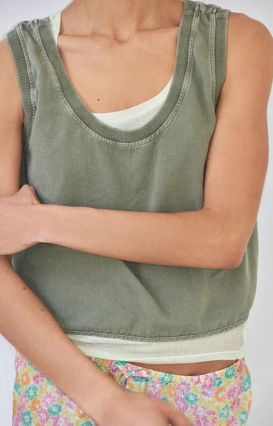 Women’s top Lycaz Reference: LYC07AH26